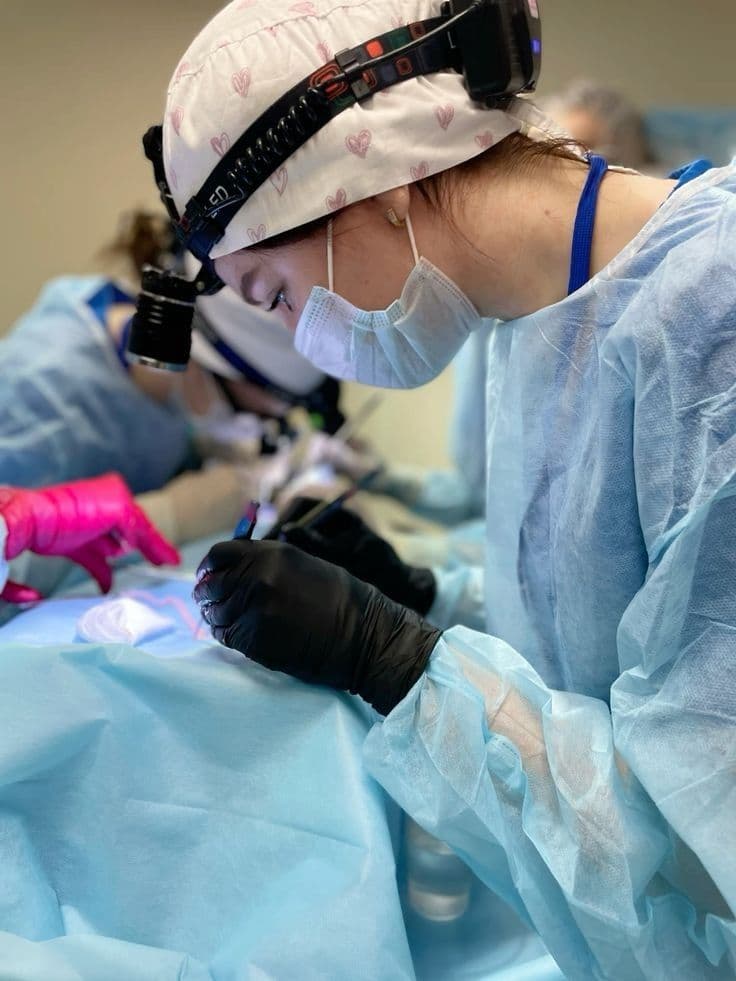 Dr. Umbreen Munir Minhas - Plastic Surgeon